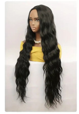 Perruque brune ondulée très