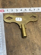 Clé d'horloge pendule