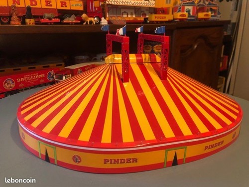 Maquette cirque pinder - maquette,