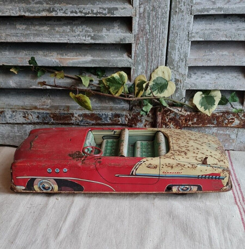 Ancienne voiture commander - ancienne, en