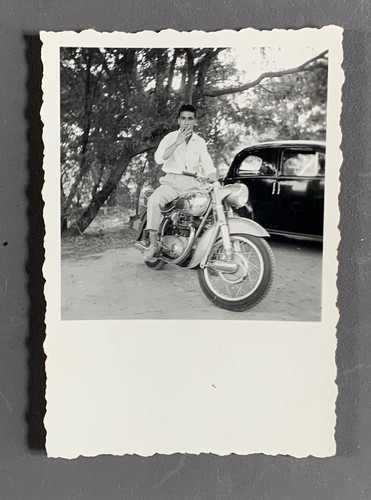 Photo ancienne homme moto 1957 - ancienne,