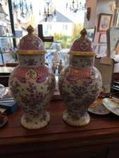 paire de vases en porcelaine de la Maison Samson, datant du début 20 em