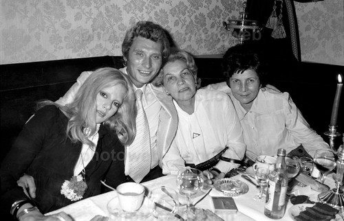 Sylvie vartan exclusive - sylvie,