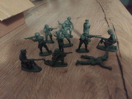 Groupe soldats allemands - 11,