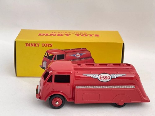 Ford citerne esso - ",