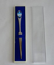 coupe papier ouvre lettres en