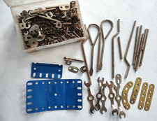 Lot pièces diverses petits