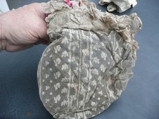 coiffe ancienne en dentelle à