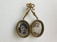 DOUBLE CADRE, MEDAILLON PORTE