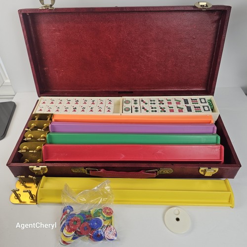 Vintage crisloid mahjong set - crisloid,