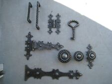 Lot de Ferrures de Meuble Fer