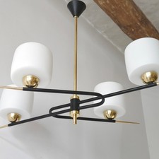 LUSTRE SUSPENSION VINTAGE 1950 MAISON ARLUS EN METAL LAITON DORE & VERRE OPALIN