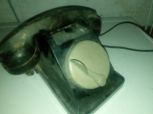 Téléphone vintage ancien u43 - ancien,