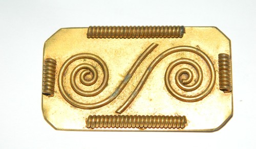 Jolie broche métal doré - jolie,