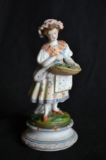 statuette biscuit peint