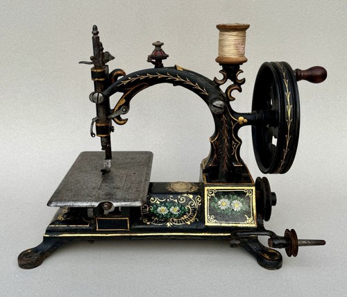 Superbe machine coudre - à,