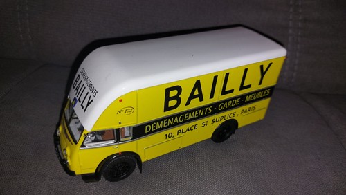 Voiture miniature camion - voiture,