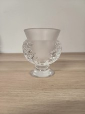 Vase en cristal dépoli Lalique modèle Saint Cloud