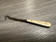 Tire lacets ancien - Os Et