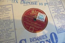 SEYMOUR & SANDS WITH HAWAIIAN