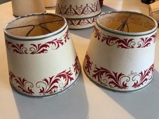 lot de 2 anciens abat-jour