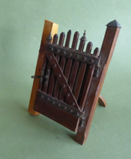 intéressante Ancien Cadre Porte Photo en bois en forme portail a restauré h 18,5