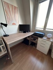 bureau d'angle BUT bois et blanc