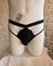 Slip noir découpé noir et