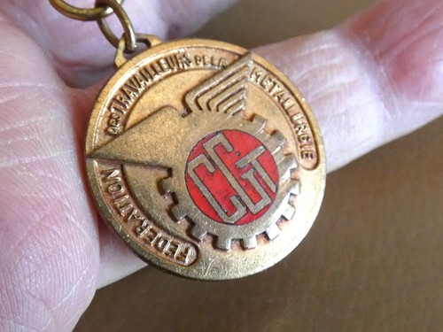 Ancien porte clé syndicat cgt - ancien,