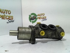 Maitre cylindre (freinage) PEUGEOT 205 PHASE 1