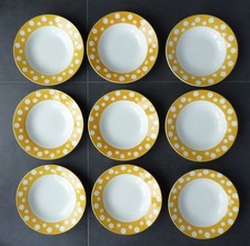 9 Assiettes creuses en faïence de Sarreguemines et Digoin, jaunes à pois blancs