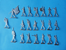 Plats d'étain - Zinnfiguren NS - 21 prussiens au défilé 1870 casque à pointe