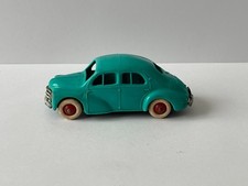 Miniature de NOREV - 4 CV Renault 1/43 - plastique - châssis métal .