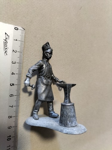 Marechal ferrand figurine - marechal,