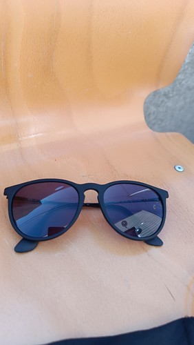 Paire lunettes soleil - paire,