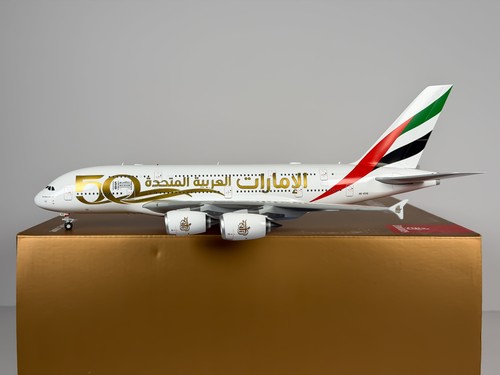 Emirates airbus a380 800 200 - emirates,