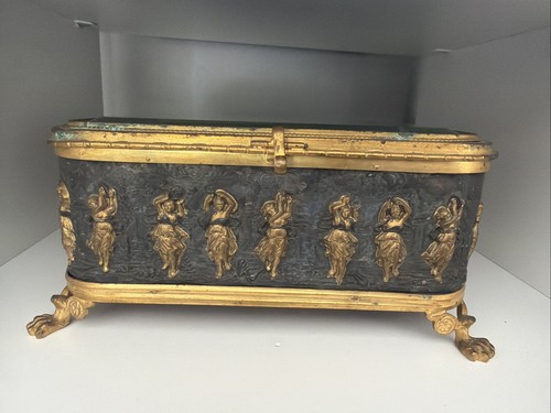 Belle grande boite bijoux - belle,