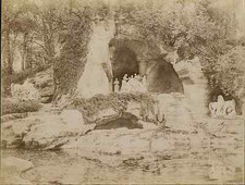 France, Versailles. Bains