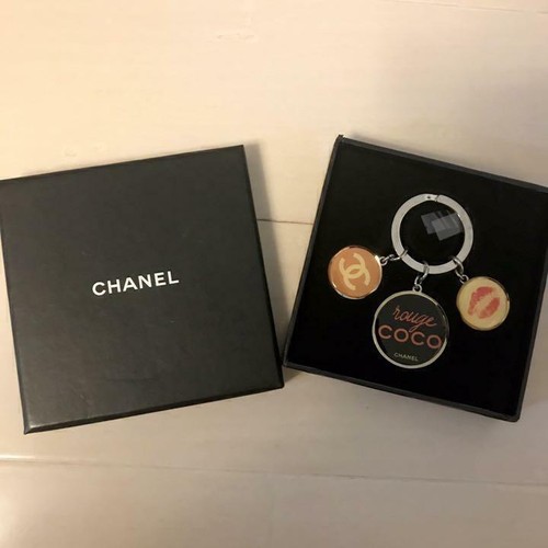 Porte clés chanel coco rouge - chanel,