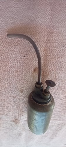 Très belle burette - , d'huile