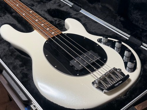 Musicman sting ray - sting, guitare