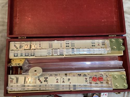 Mah jong set - mah,