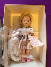 Poupée vintage Madame