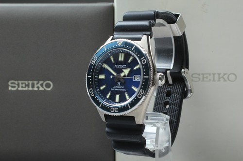 Presque comme neuve montre - [presque, neuve]