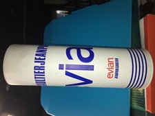 Belle boîte collector evian JPG avec bouteille 