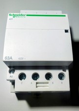 Contacteur Schneider A9C20864