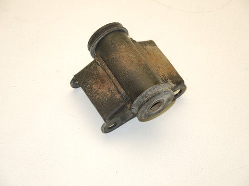 Patte fixation moteur honda - patte,