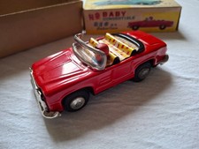 Petite voiture métallique à friction