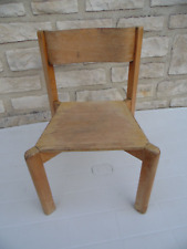 chaise en bois pour enfant