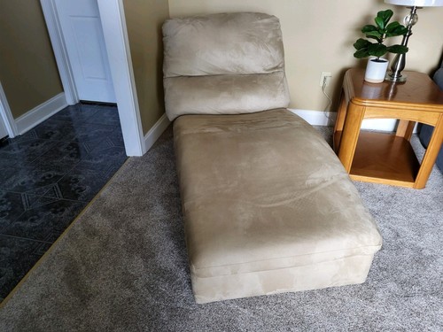 Chaise lounge chair - lounge,